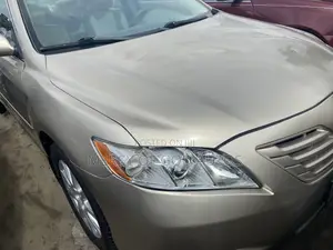 Toyota Camry 2008 Gold