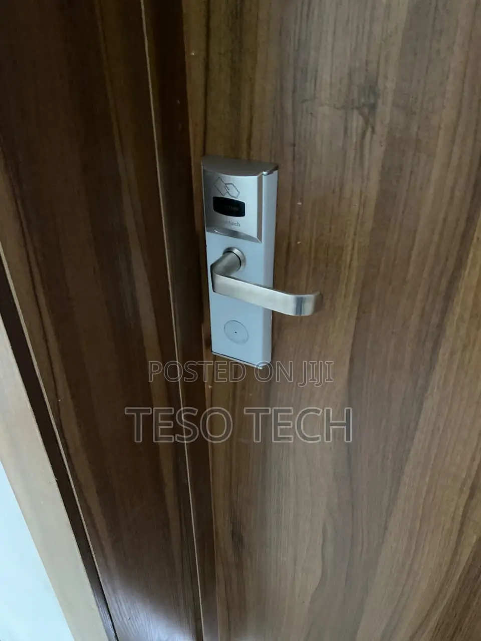 Modern Card Access Locks – Stylish & Secure