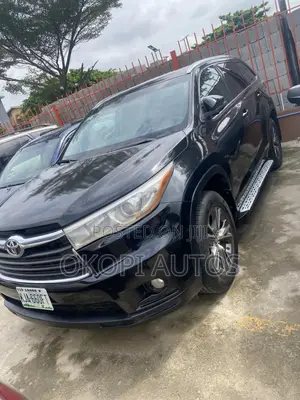 Toyota Highlander 2016 Black