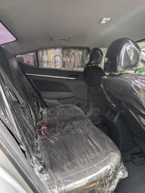 Hyundai Elantra 2020 Silver