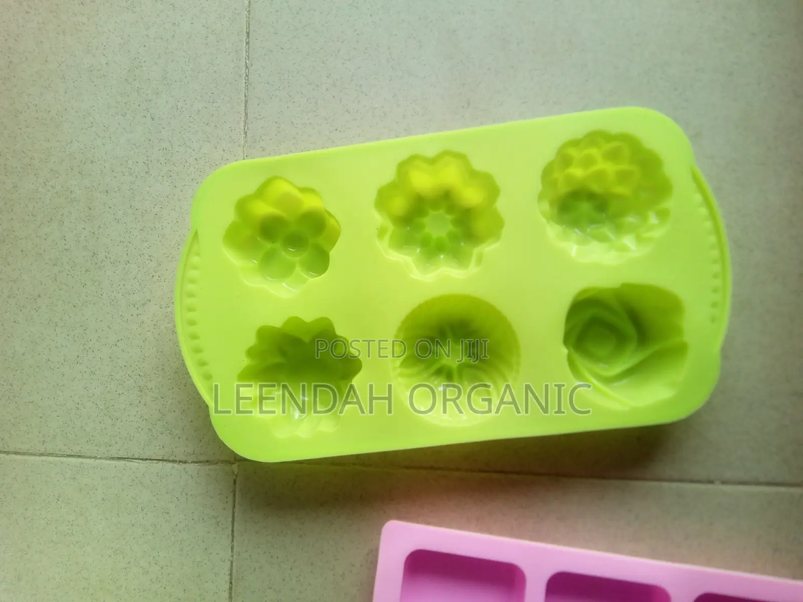 Raw Organic Materials and Cosmetics