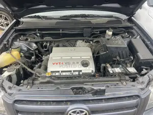 Toyota Highlander 2005 Gray