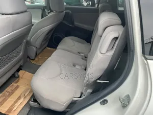 Toyota RAV4 2010 White