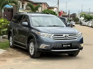Toyota Highlander SE 2012 Gray