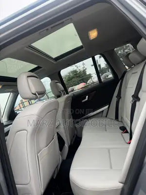 Mercedes-Benz GLK-Class Base GLK 250 BlueTEC 4dr AWD 4MATIC (2.1L 4cyl)
