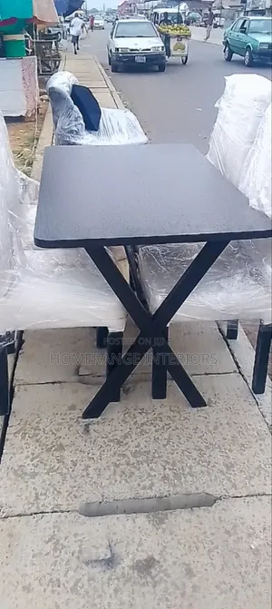 4 Seaters Dining Set