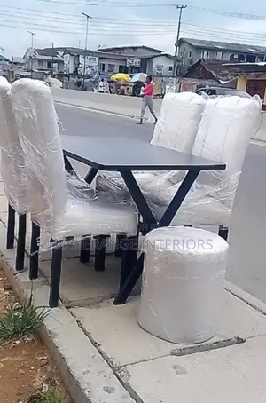 4 Seaters Dining Set