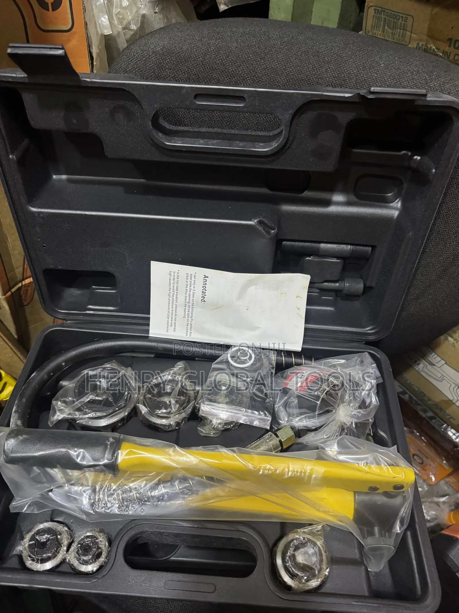 Professional Hole Saw Set With Storage Case