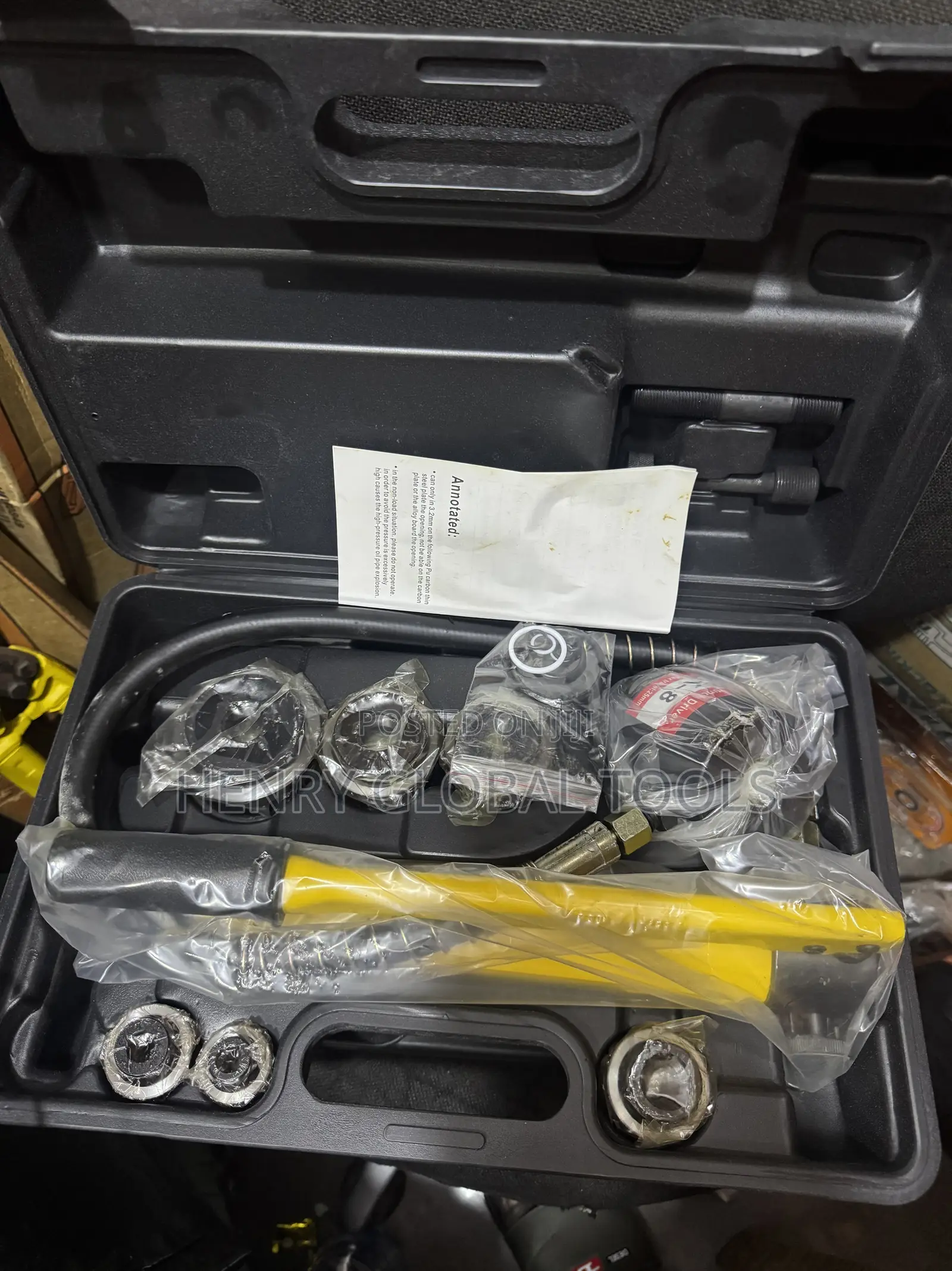 Professional Hole Saw Set With Storage Case