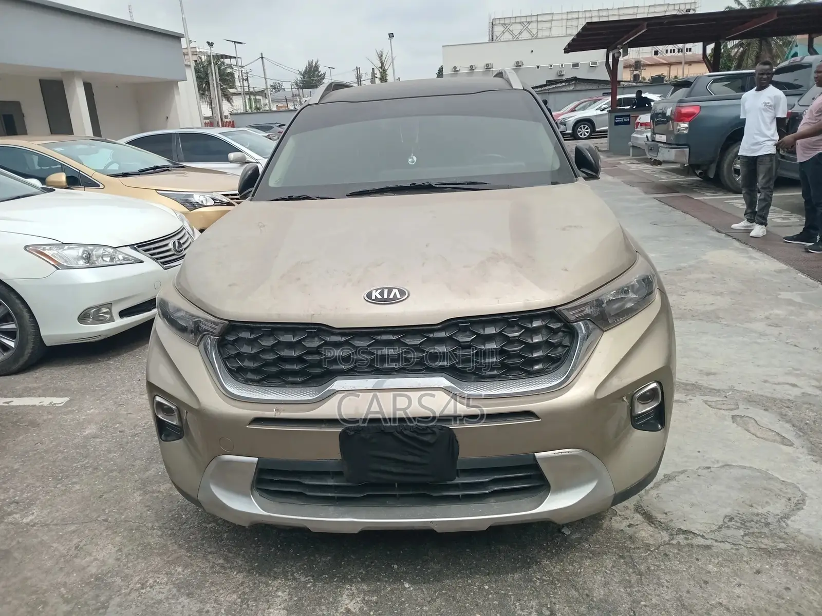 Kia Sonet 2021 Gold
