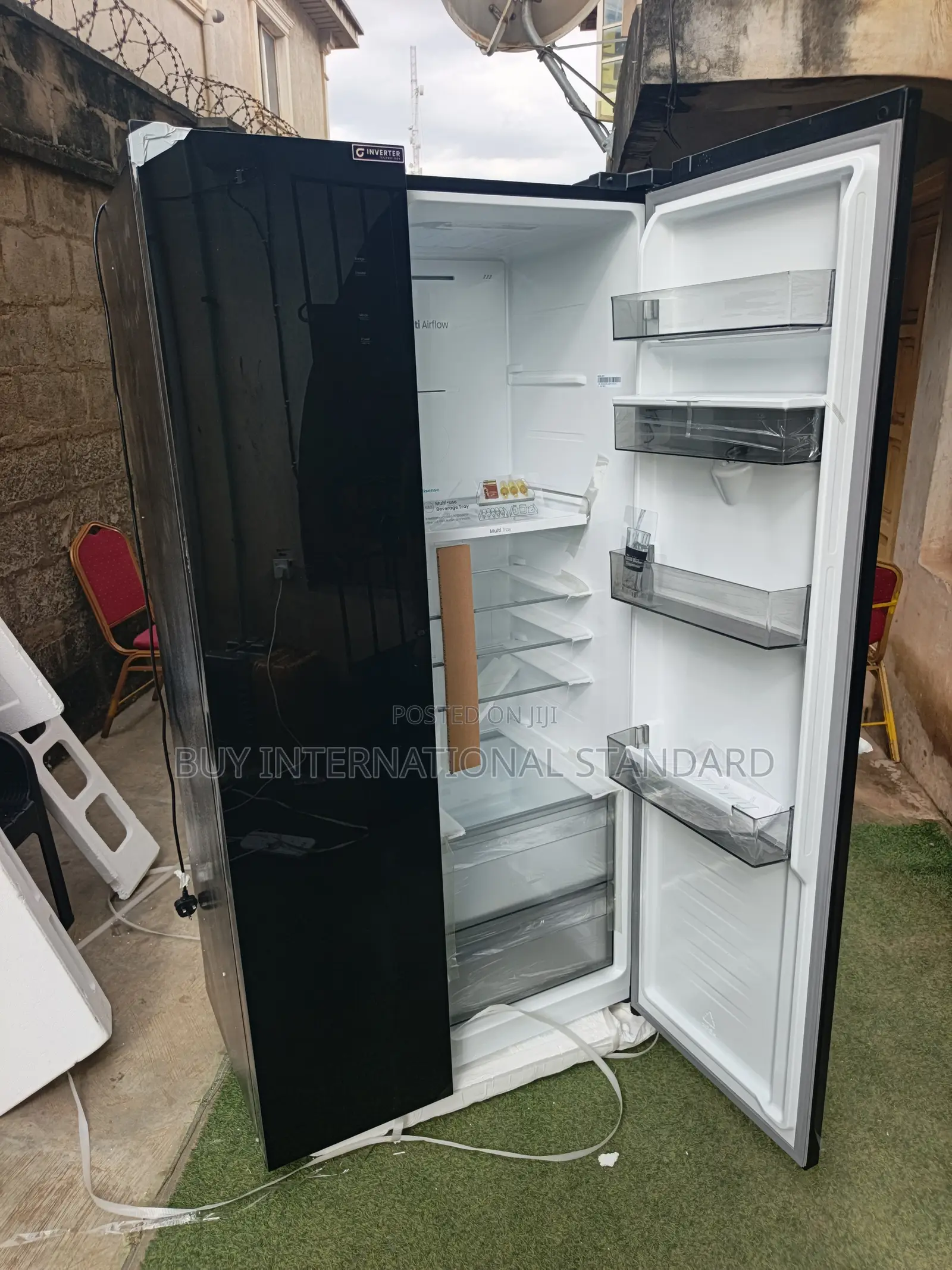 Hisense 529L Side by Side Modern Kitchen Refrigerator