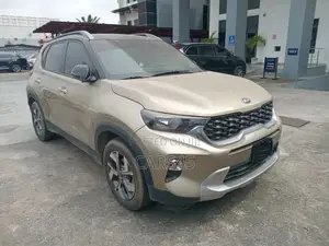 Kia Sonet 2021 Gold