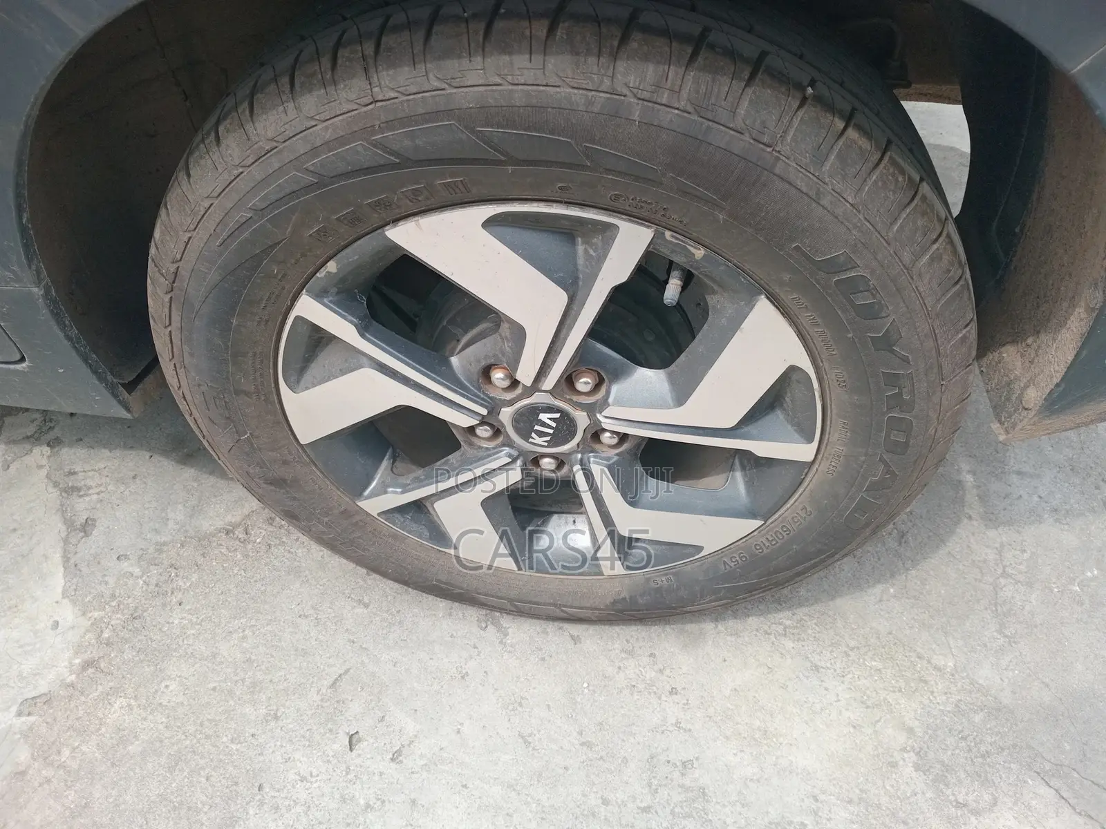 Kia Sonet 2021 Gold