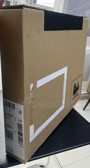 New Laptop Dell Pro Max 14 16GB Intel Core Ultra 5 SSD 256GB