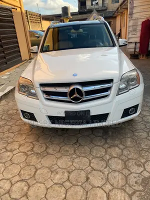 Mercedes-Benz GLK-Class 350 4MATIC 2010 White