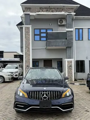 Mercedes-Benz C350 2013 Blue