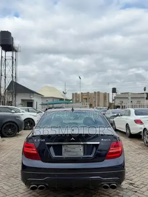 Mercedes-Benz C350 2013 Blue