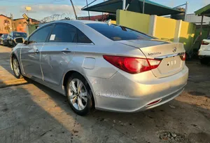 Hyundai Sonata 2012 Silver