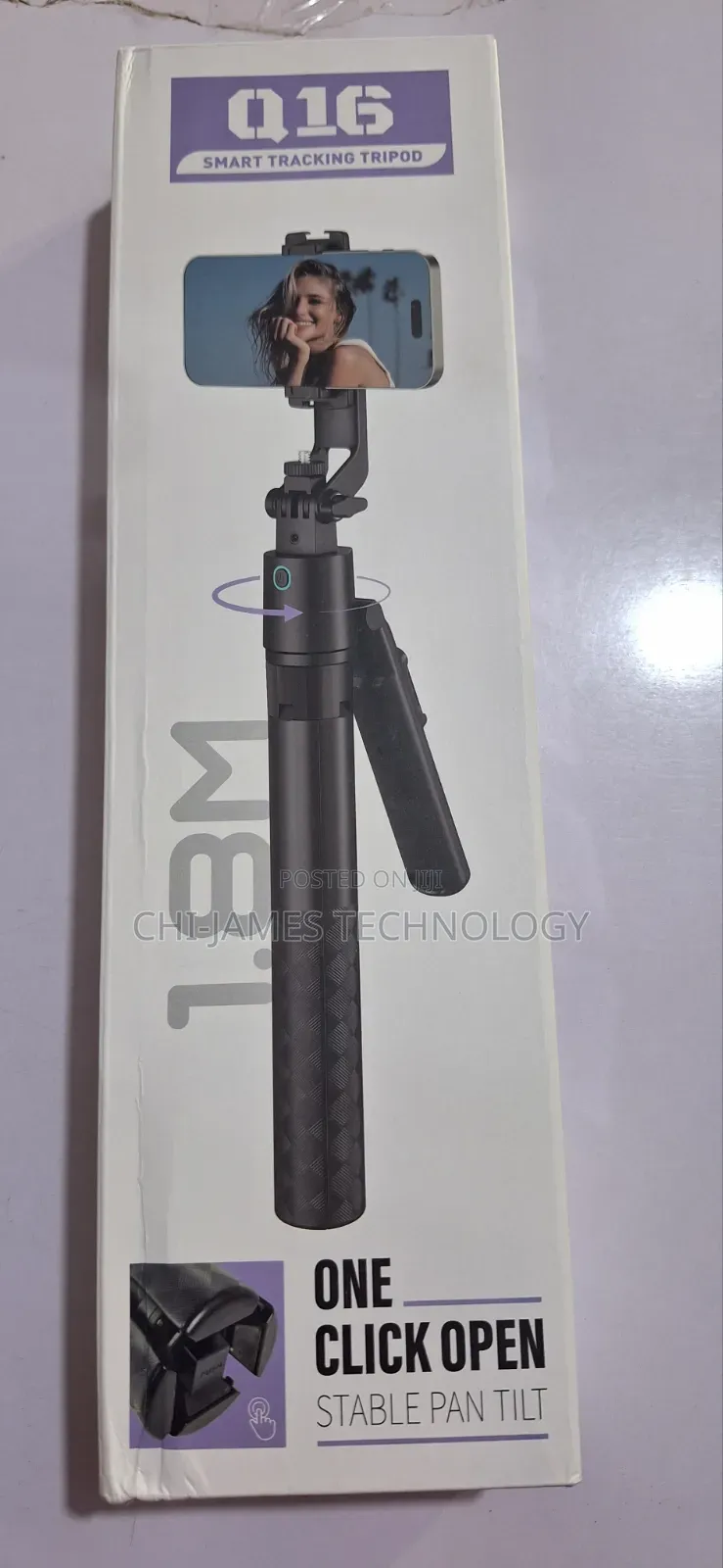 Q16 Smart Tracking Tripod / Selfie Stick.