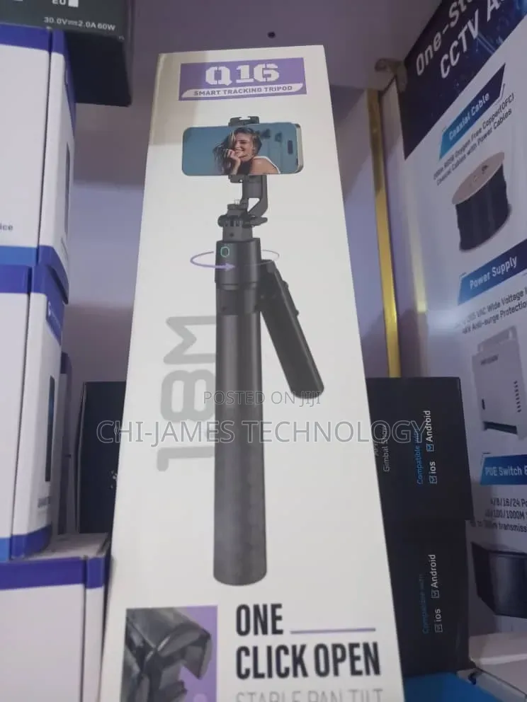 Q16 Smart Tracking Tripod / Selfie Stick.