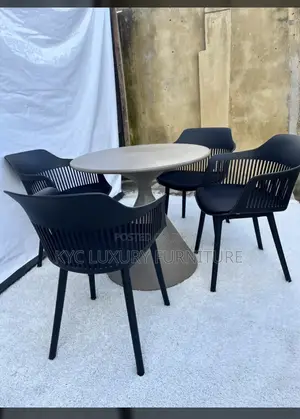 Quality 4 Seaters Dining Table
