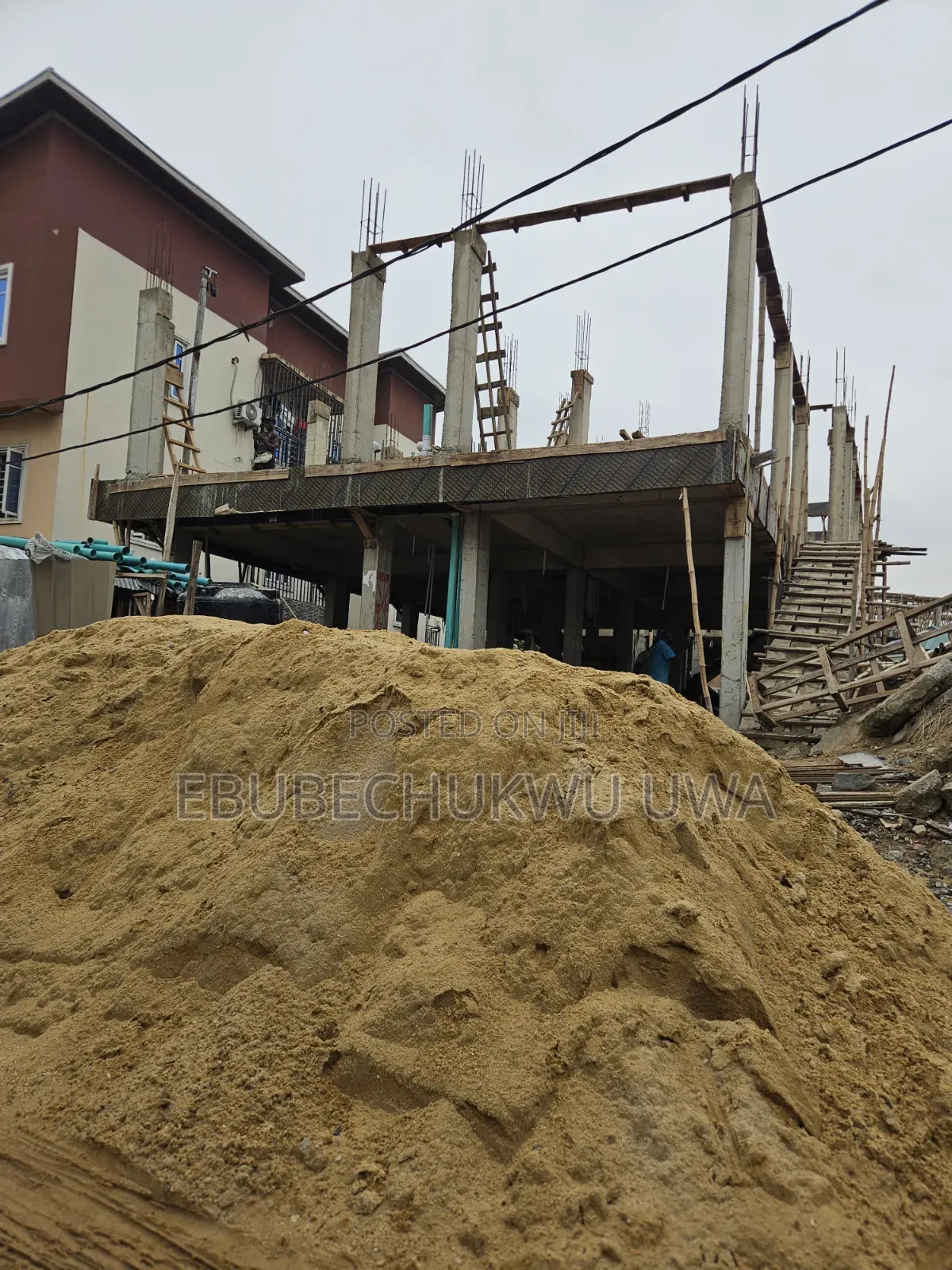 3-Bedroom Flat, 8units Apartment