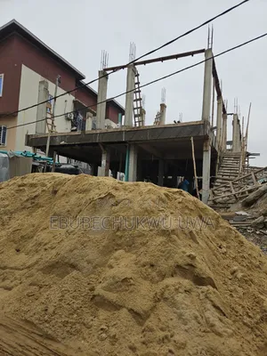 3-Bedroom Flat, 8units Apartment