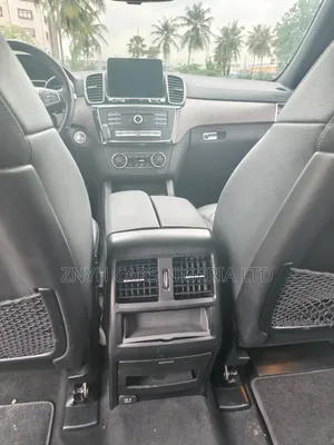 Mercedes-Benz GLE-Class 2018 Black
