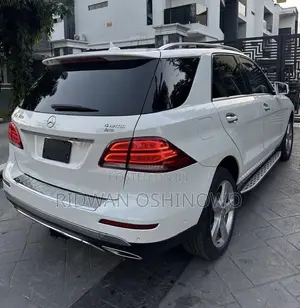 Mercedes-Benz GLE-Class 2016 White