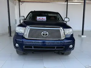 Toyota Tundra 2014 Blue