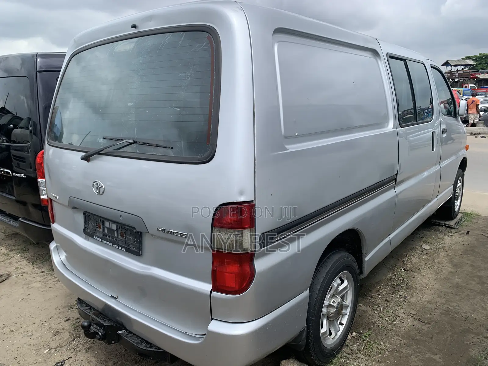 Toyota HiAce 2004 Silver