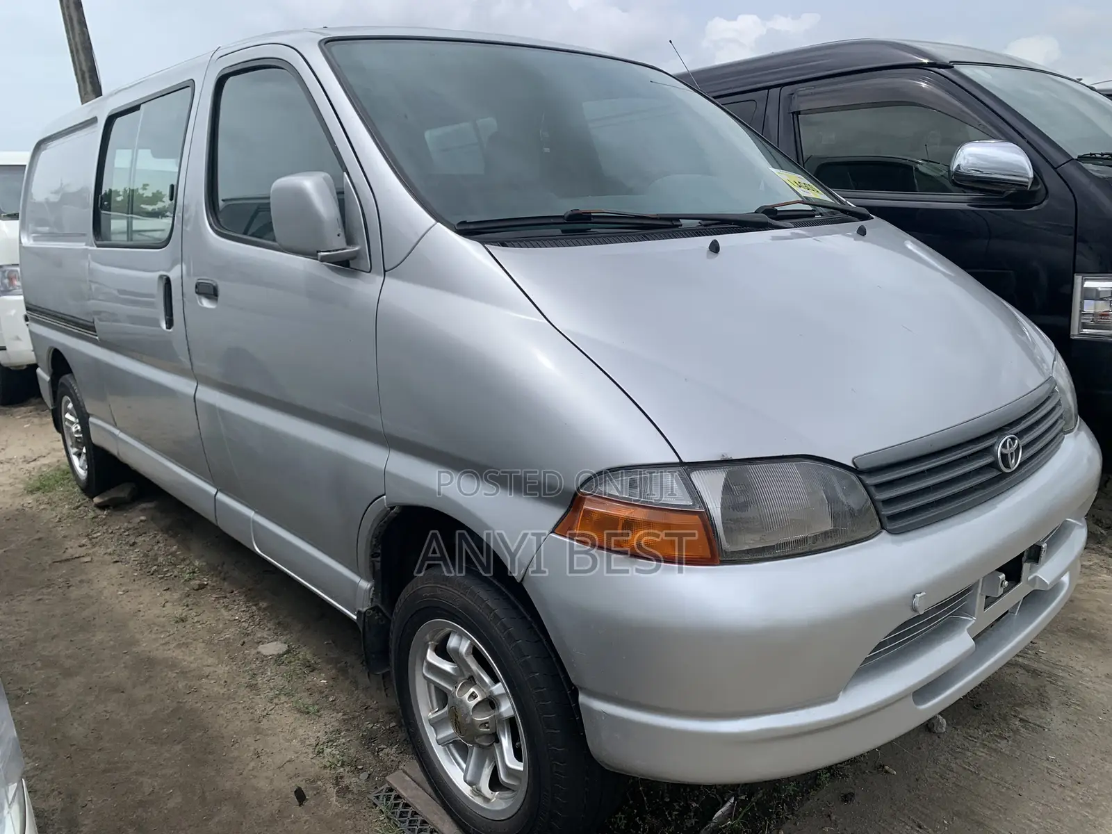 Toyota HiAce 2004 Silver