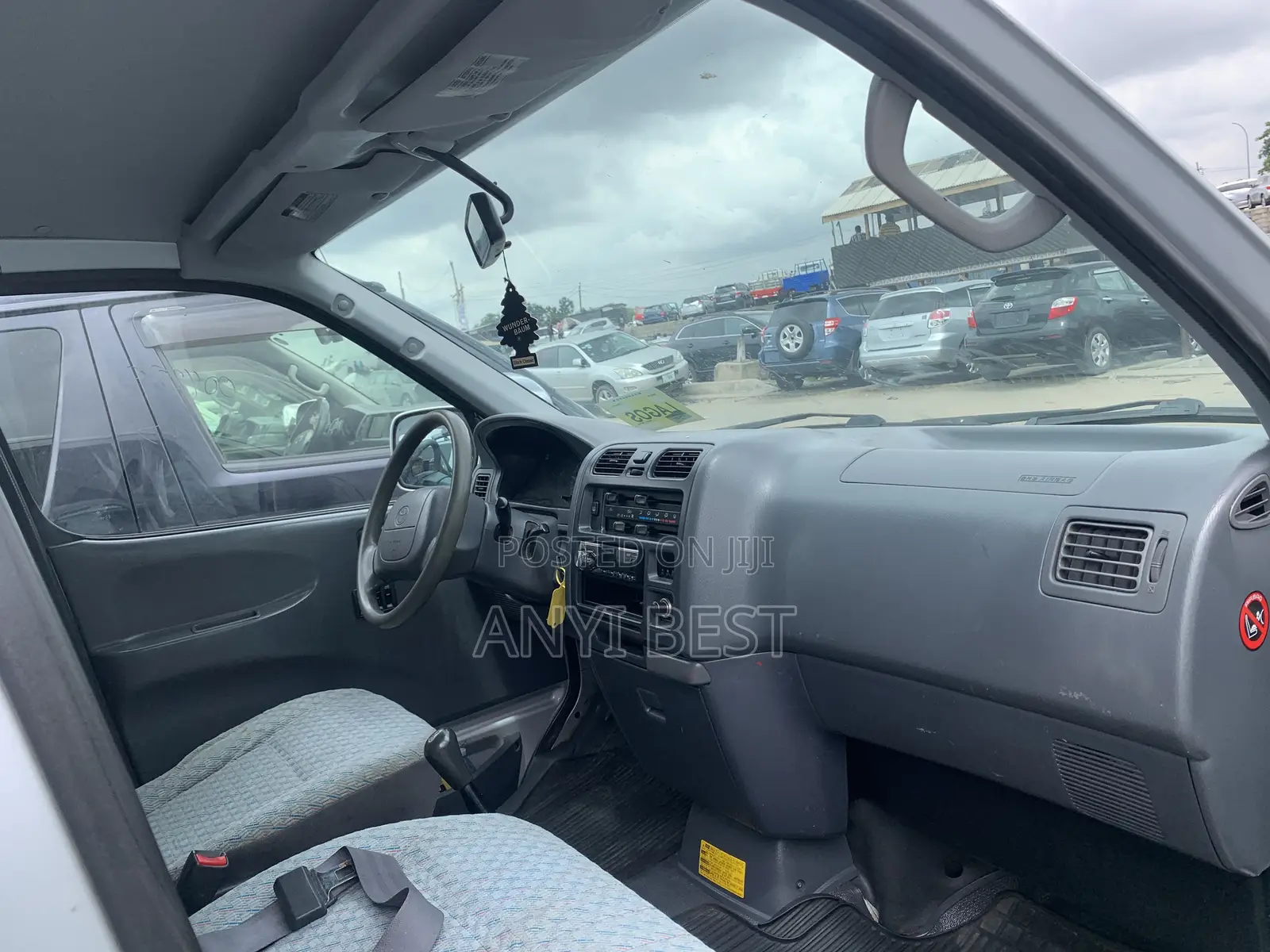 Toyota HiAce 2004 Silver