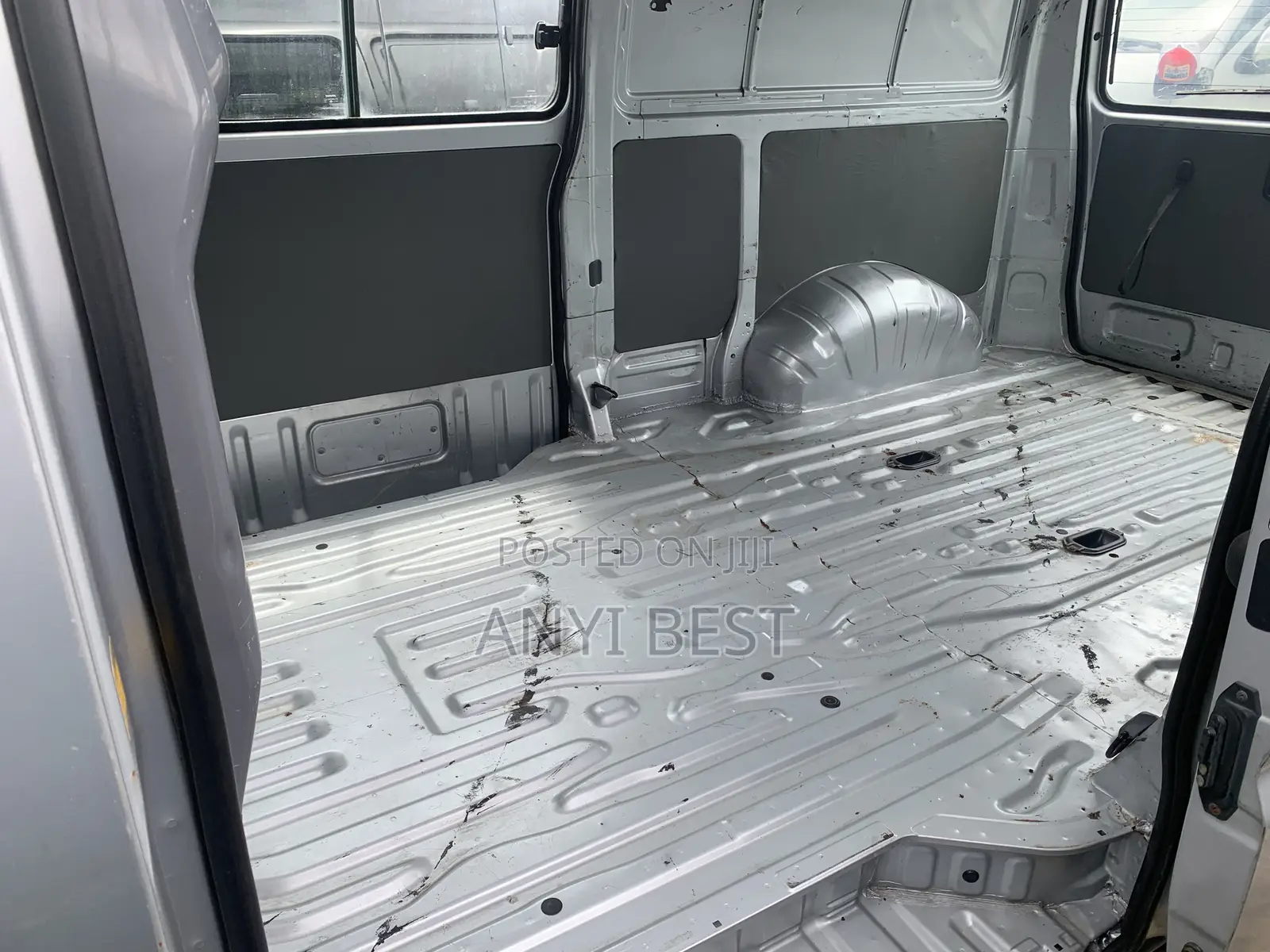 Toyota HiAce 2004 Silver