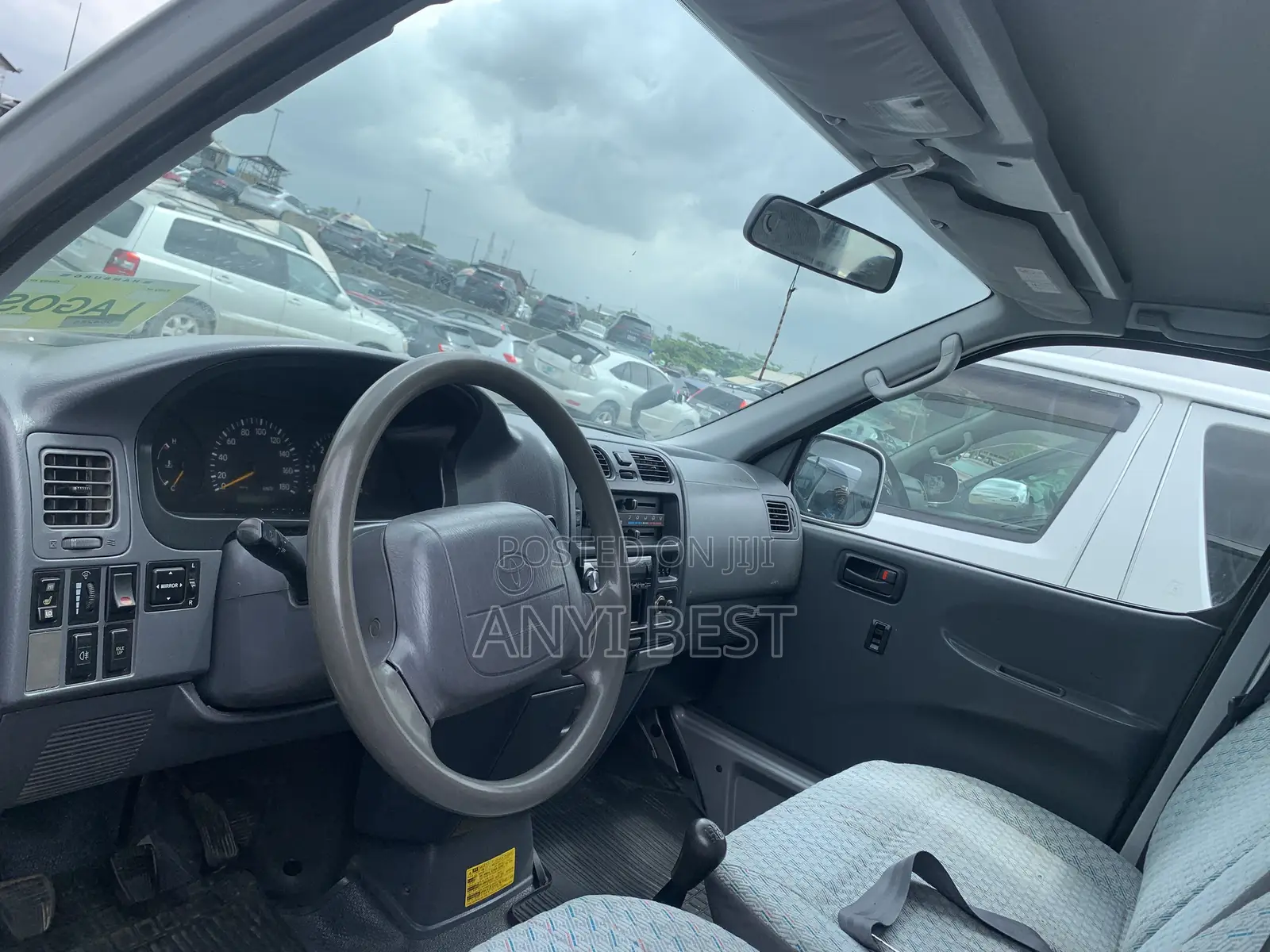 Toyota HiAce 2004 Silver