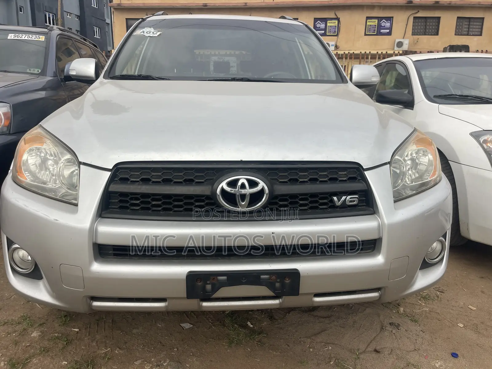 Toyota RAV4 2011 Silver