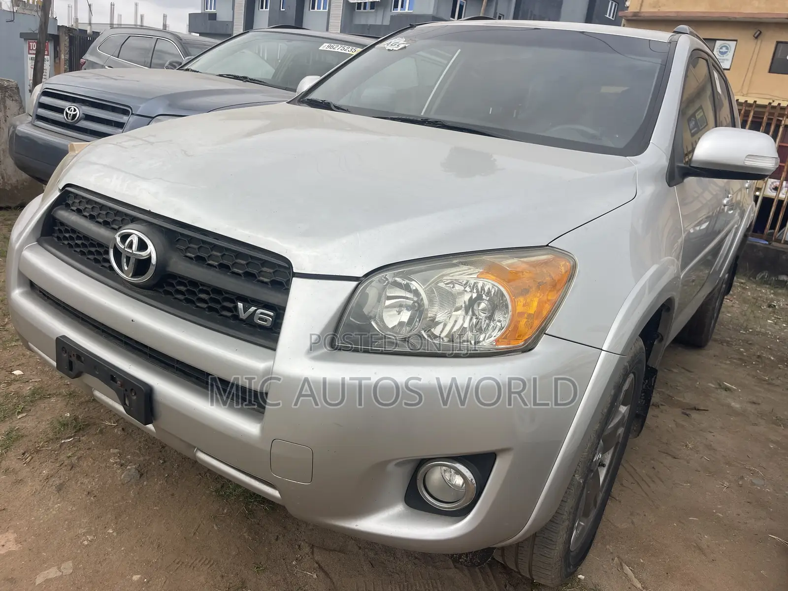 Toyota RAV4 2011 Silver
