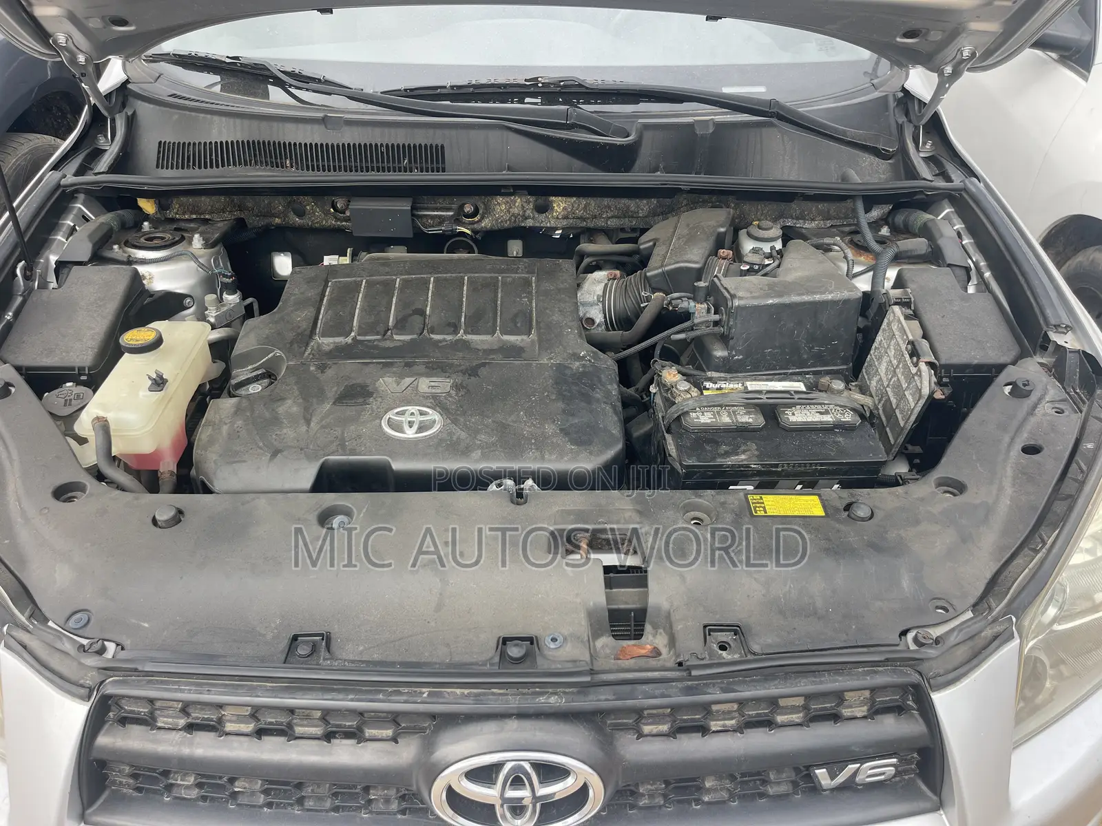 Toyota RAV4 2011 Silver
