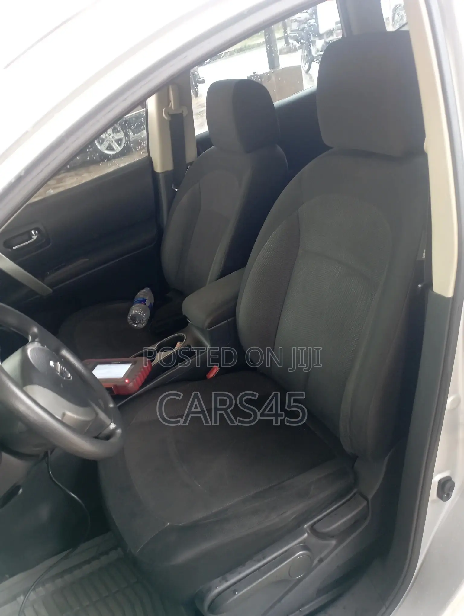 Nissan Rogue 2011 Silver