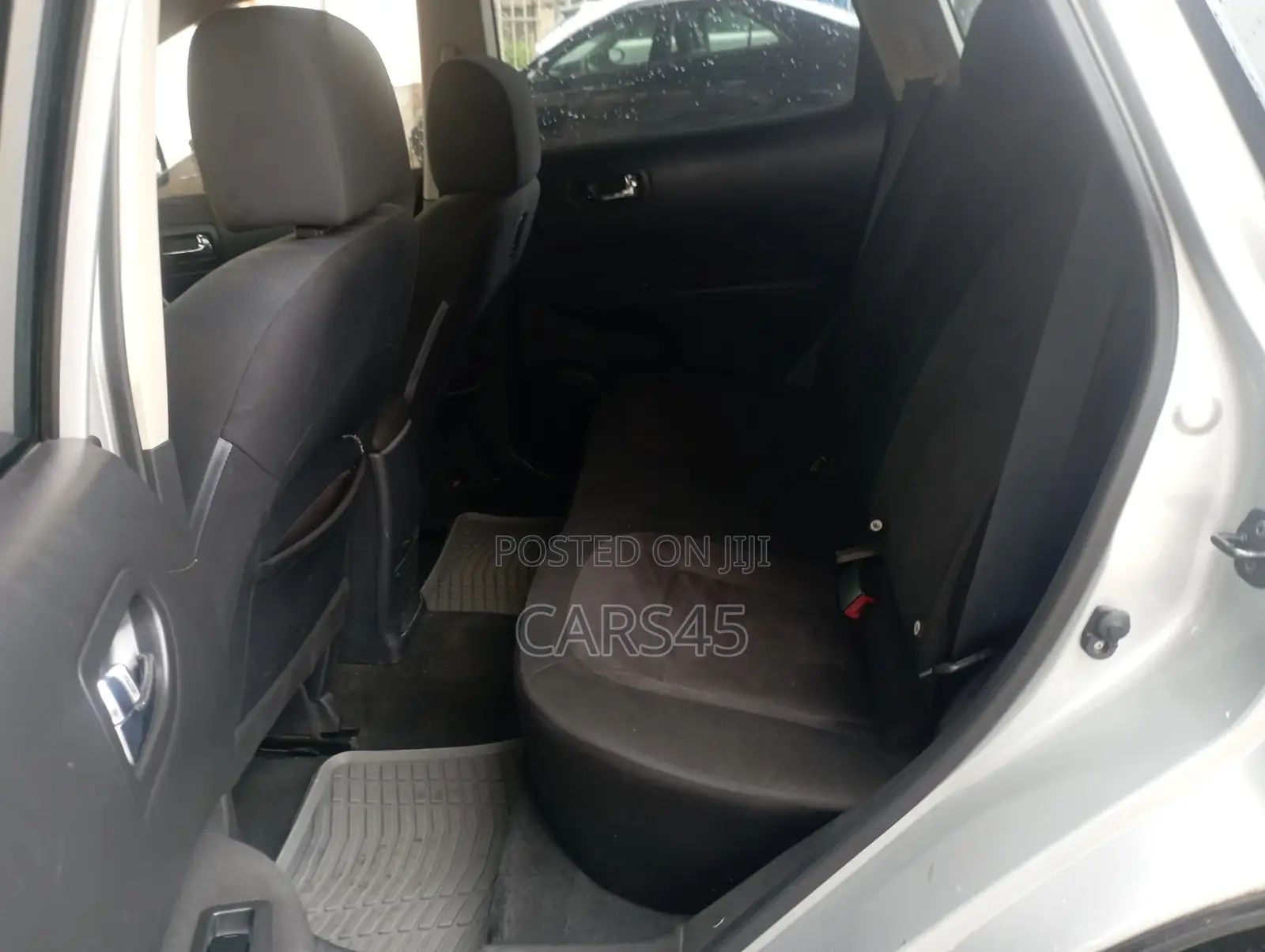 Nissan Rogue 2011 Silver