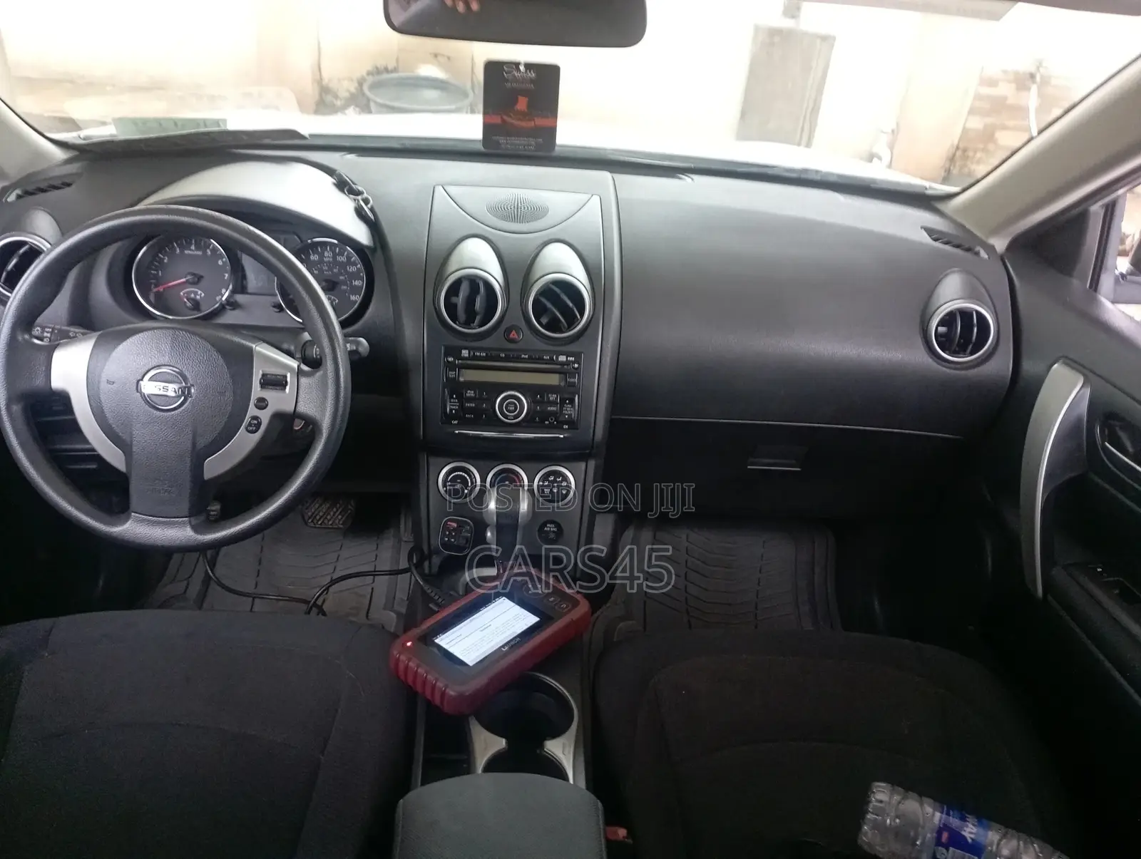 Nissan Rogue 2011 Silver