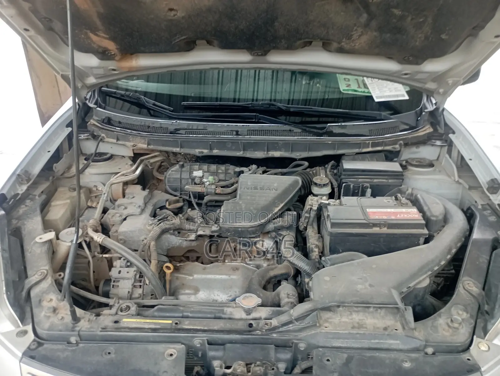 Nissan Rogue 2011 Silver