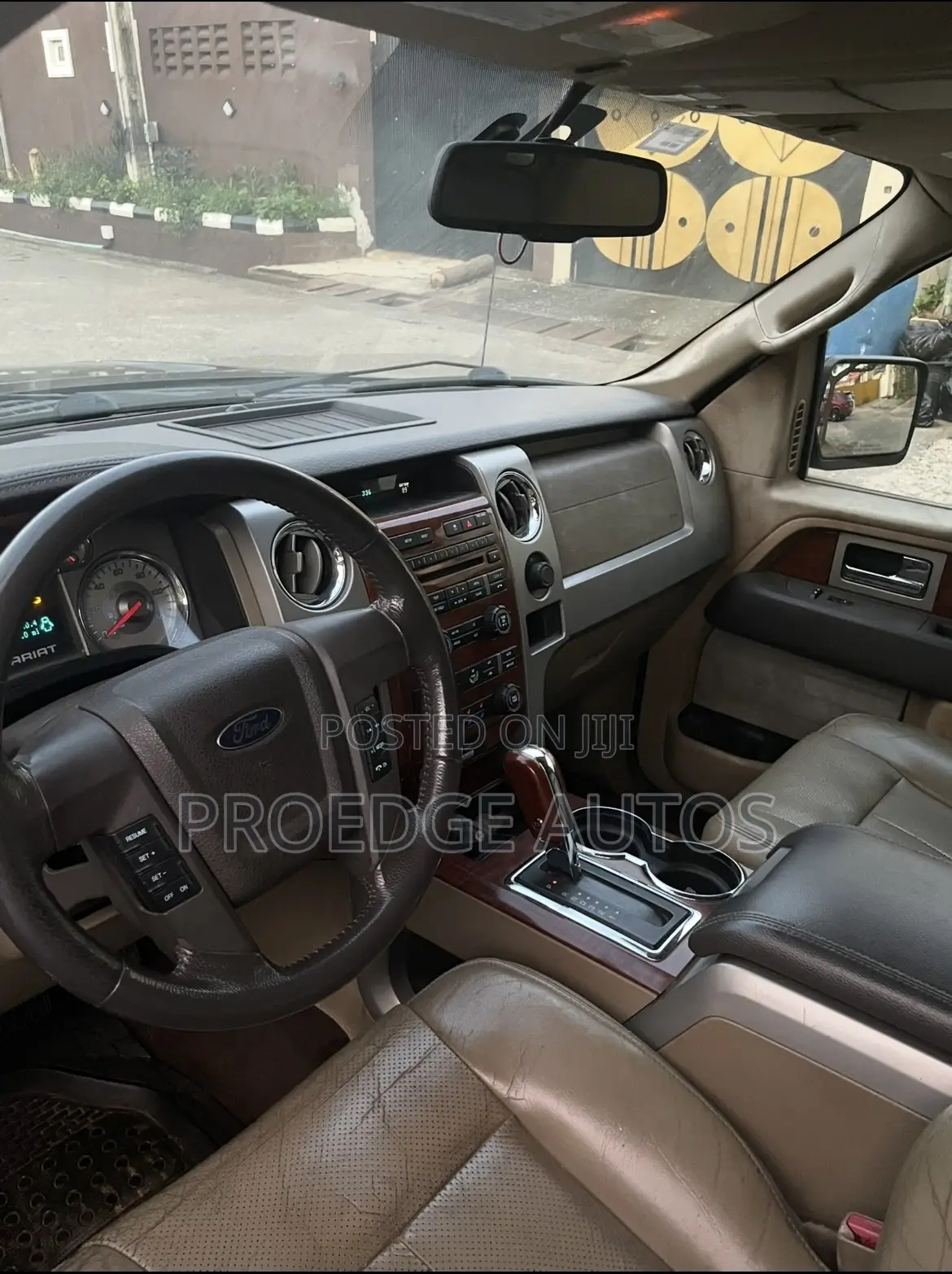 Ford F-150 Lariat 2011 Black