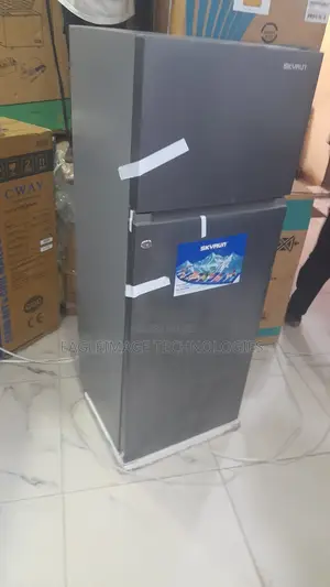 Perfect Kitchen Addition Brand New SKYRUN BCD-200K Fridge