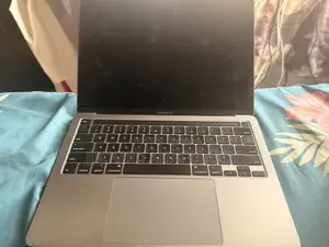 Laptop Apple MacBook Pro 2020 8GB Intel Core i5 SSD 256GB