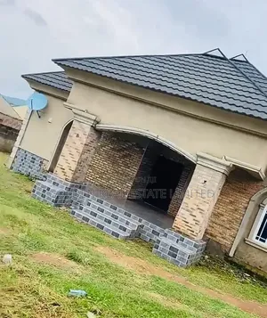 3bdrm Bungalow in Ado Ekiti for sale