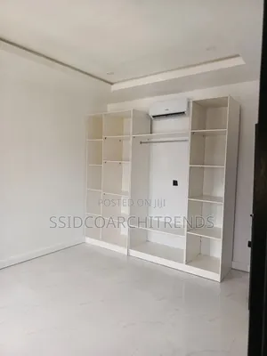 1bdrm Apartment in Call To Access, Bourdillon for rent