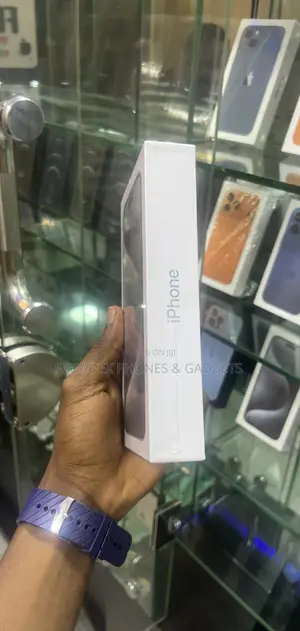 New Apple iPhone 15 Pro Max 256 GB Silver