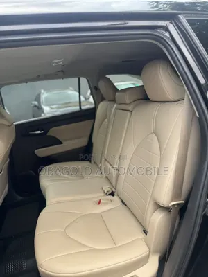 Toyota Highlander XLE 2021 Black