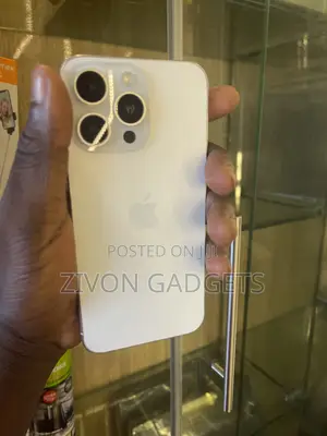 Apple iPhone 15 Pro Max 256 GB White